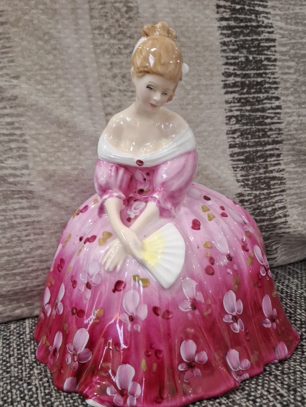Victoria Made In England Bone China Porcelain Pink